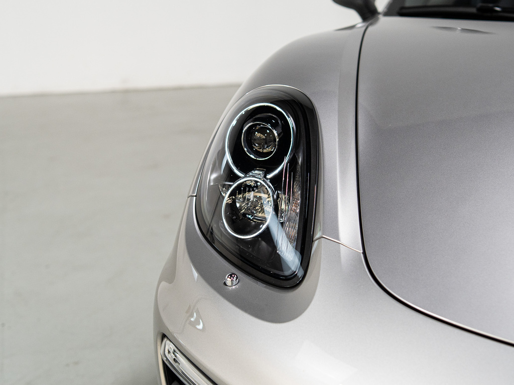 2013 Porsche Boxster ROADSTER   MANUAL   20 IN, Toronto, Cash