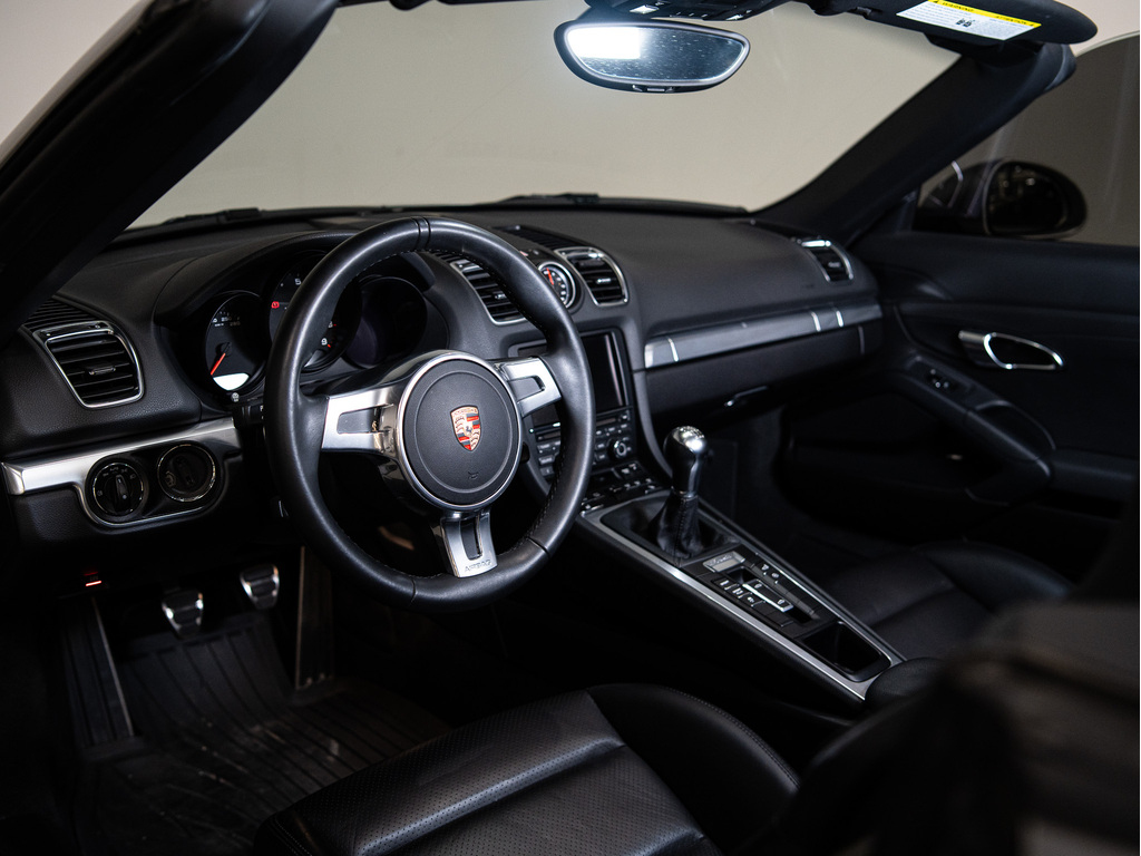 2013 Porsche Boxster ROADSTER   MANUAL   20 IN, Toronto, Cash