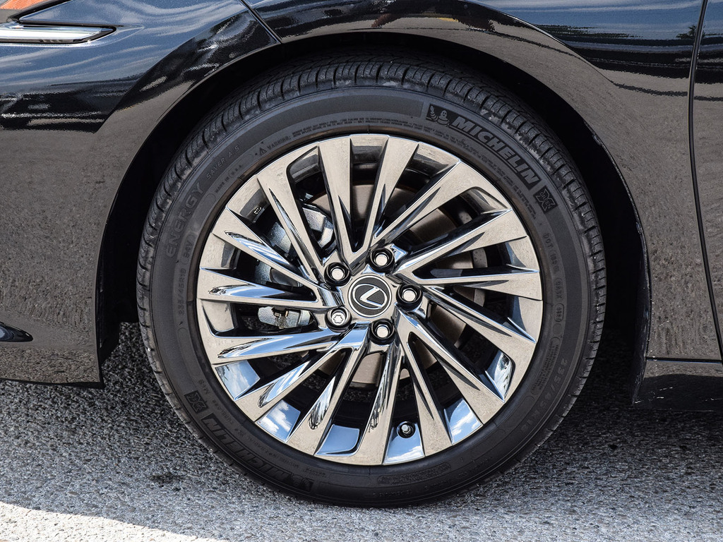 2025 Lexus ES 300h ES 300h, Toronto, Cash