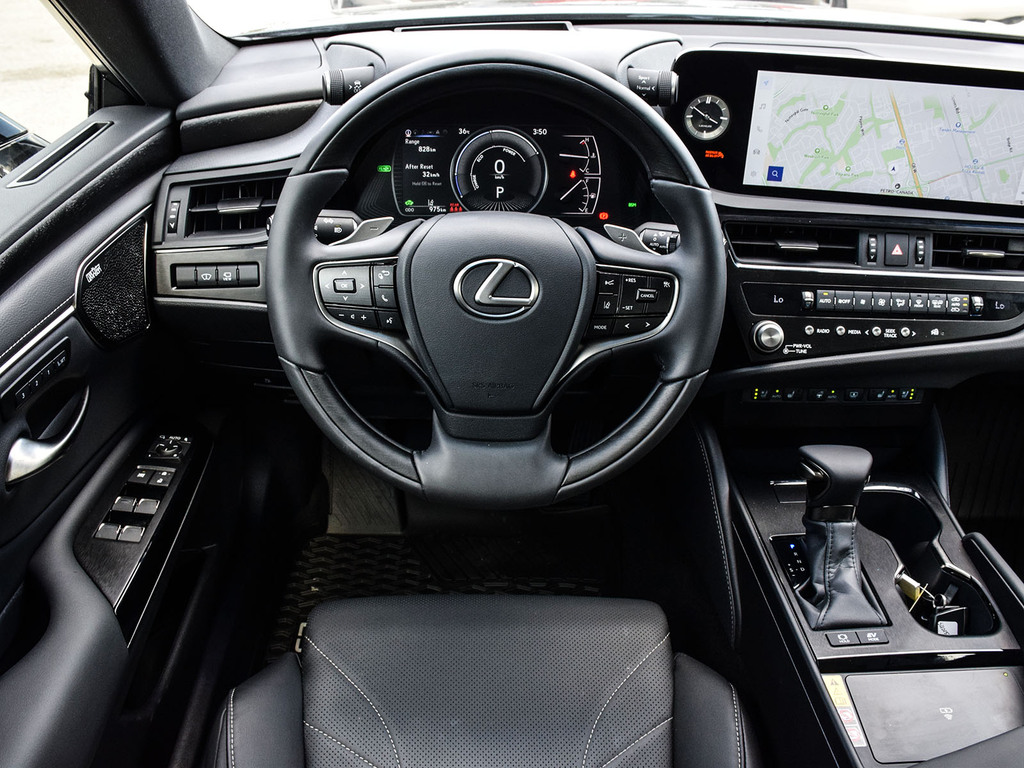 2025 Lexus ES 300h ES 300h, Toronto, Cash