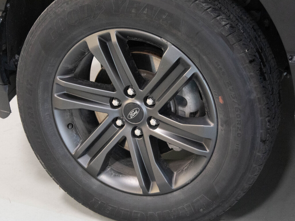 2021 Ford F-150 LARIAT, Toronto, Cash