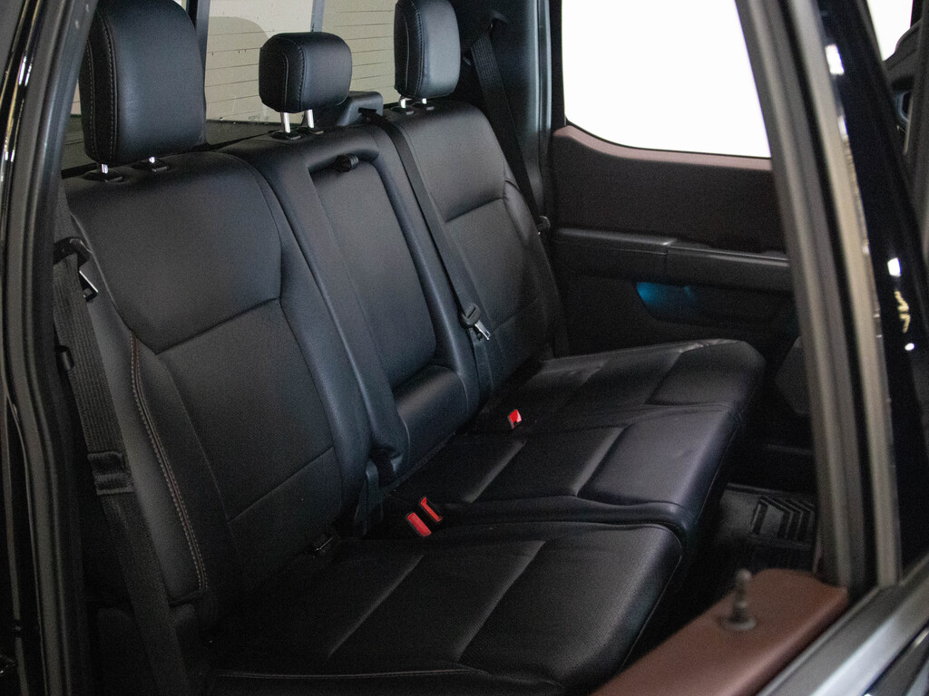 2021 Ford F-150 LARIAT, Toronto, Cash