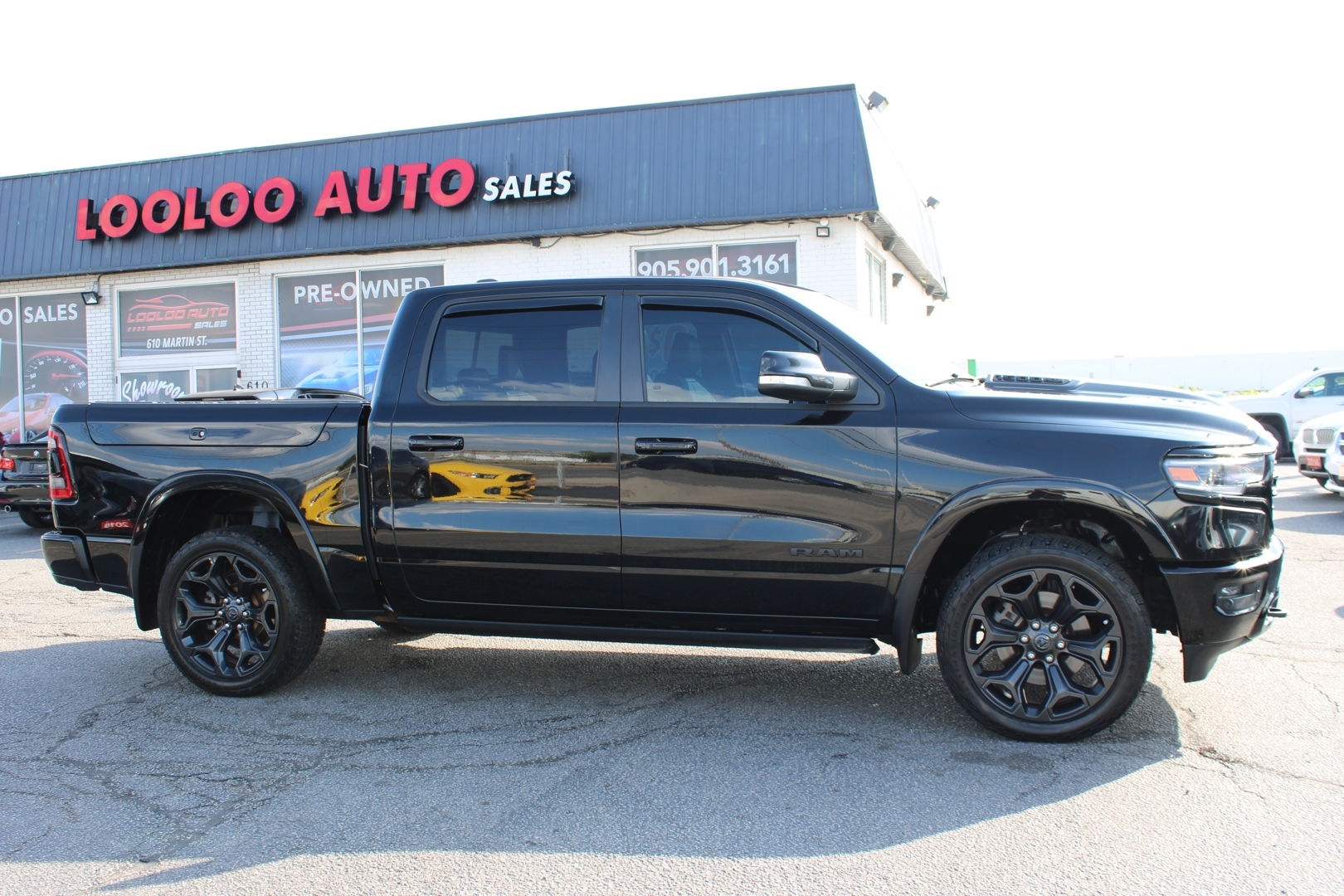 2020 Ram 1500 Limited Crew Cab 4WD Hemi 5.7L Split Tailgate Ram 