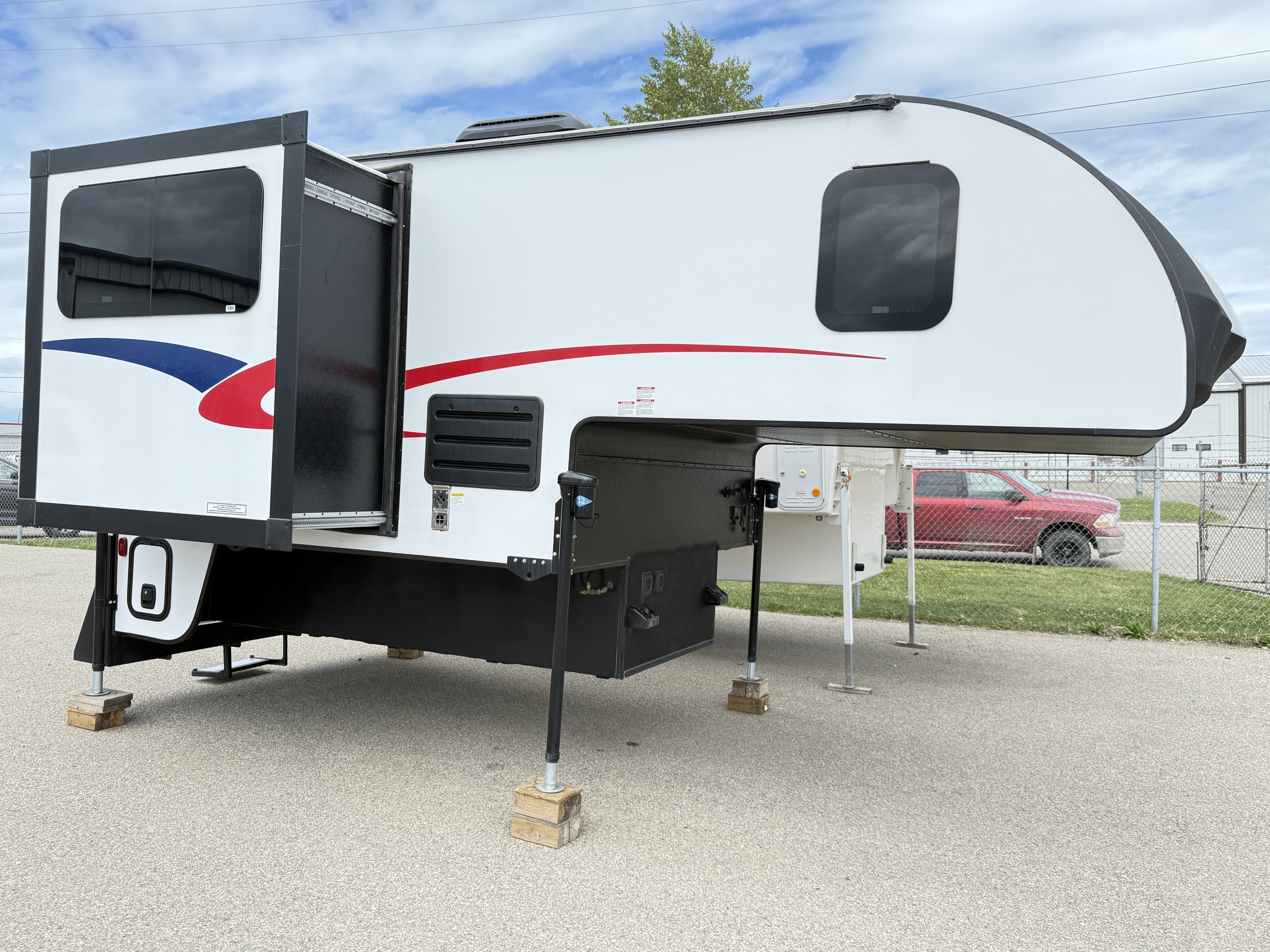 2022 Forest River PALOMINO 2902SB