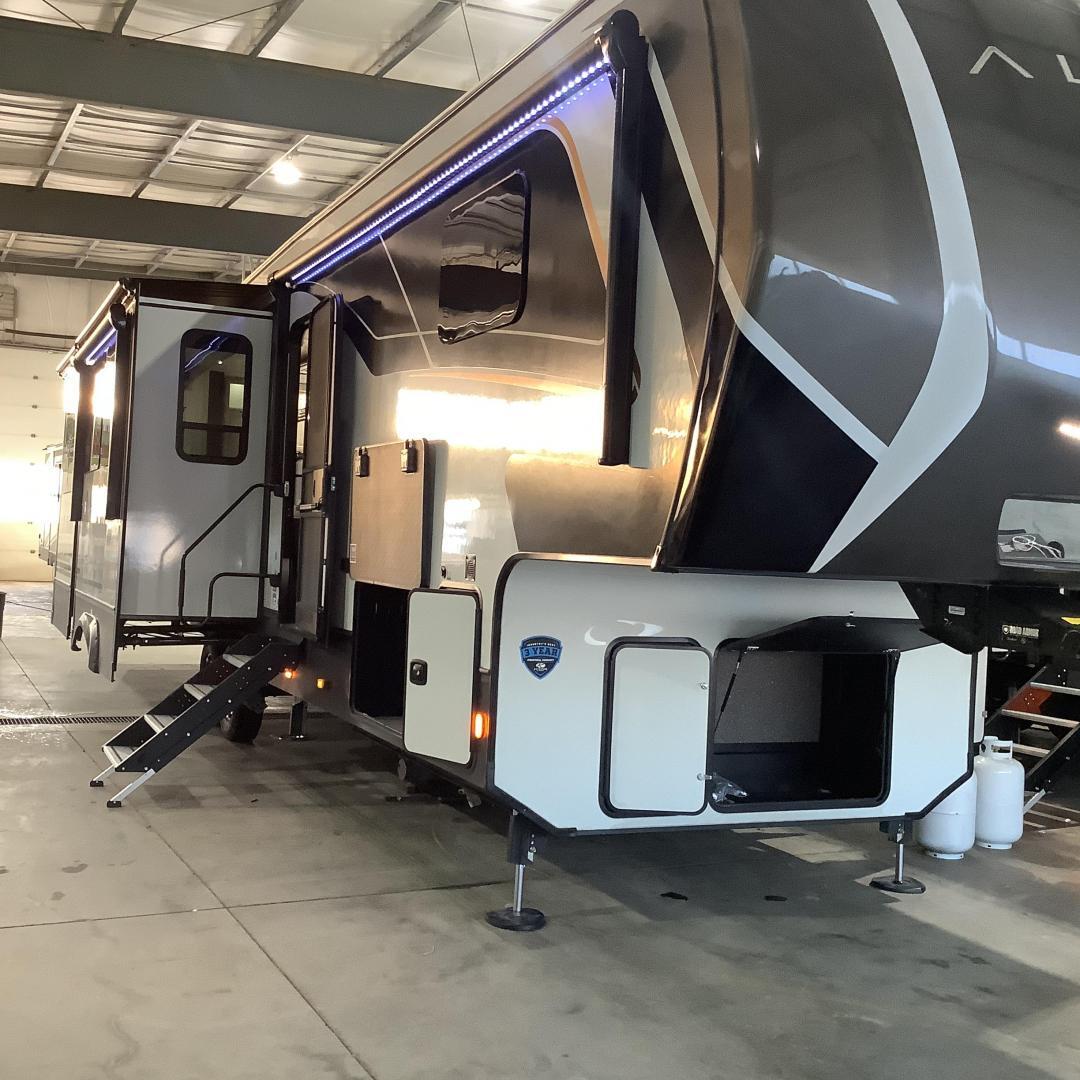 2025 Keystone RV Avalanche 366 LS