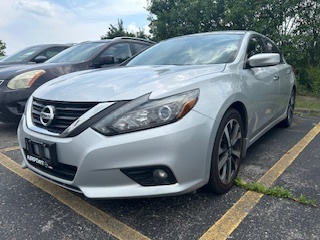 2016 Nissan Altima 4dr Sdn I4 CVT 2.5 SR/Rear Spoiler/Tinted windows