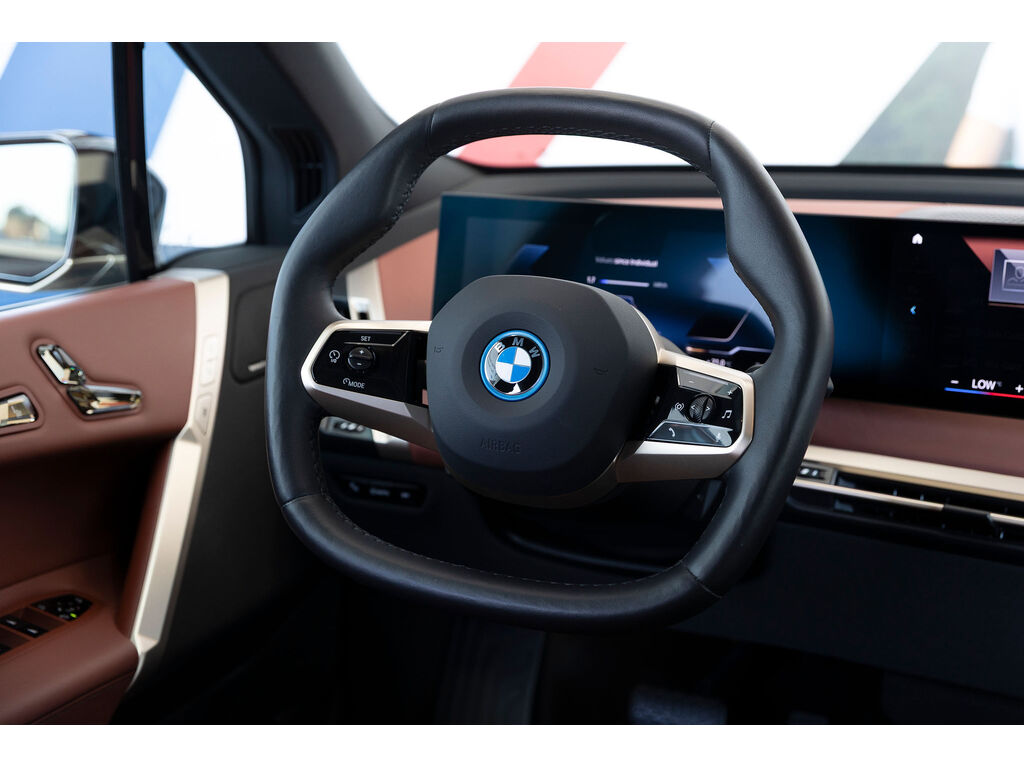 2023 BMW iX xDrive40, Vancouver, Cash