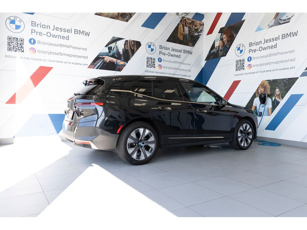 2023 BMW iX xDrive40, Vancouver, Cash