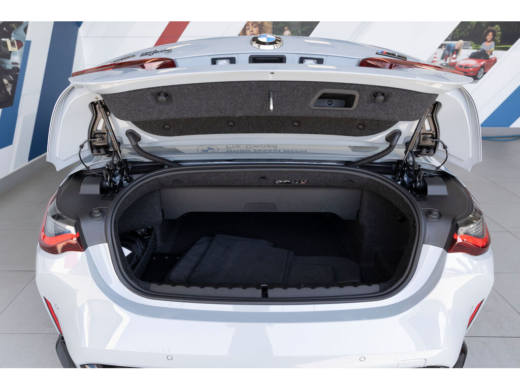 2024 BMW M4 Competition M xDrive, Vancouver, Cash