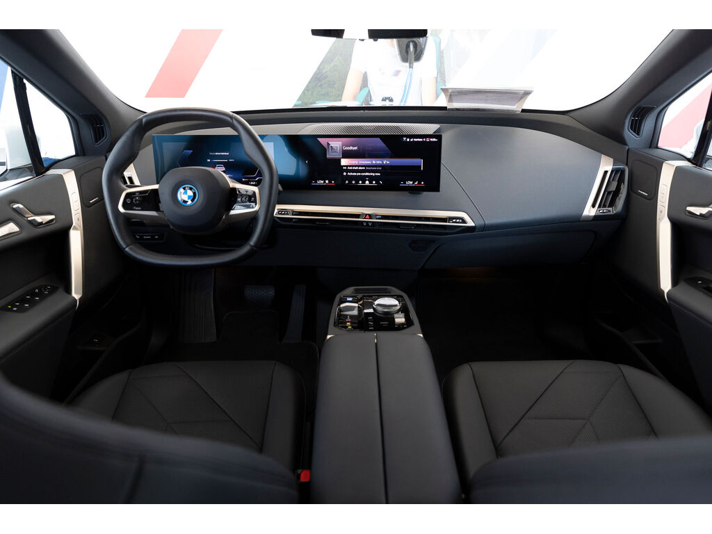 2025 BMW iX xDrive40, 温哥华, 全款车