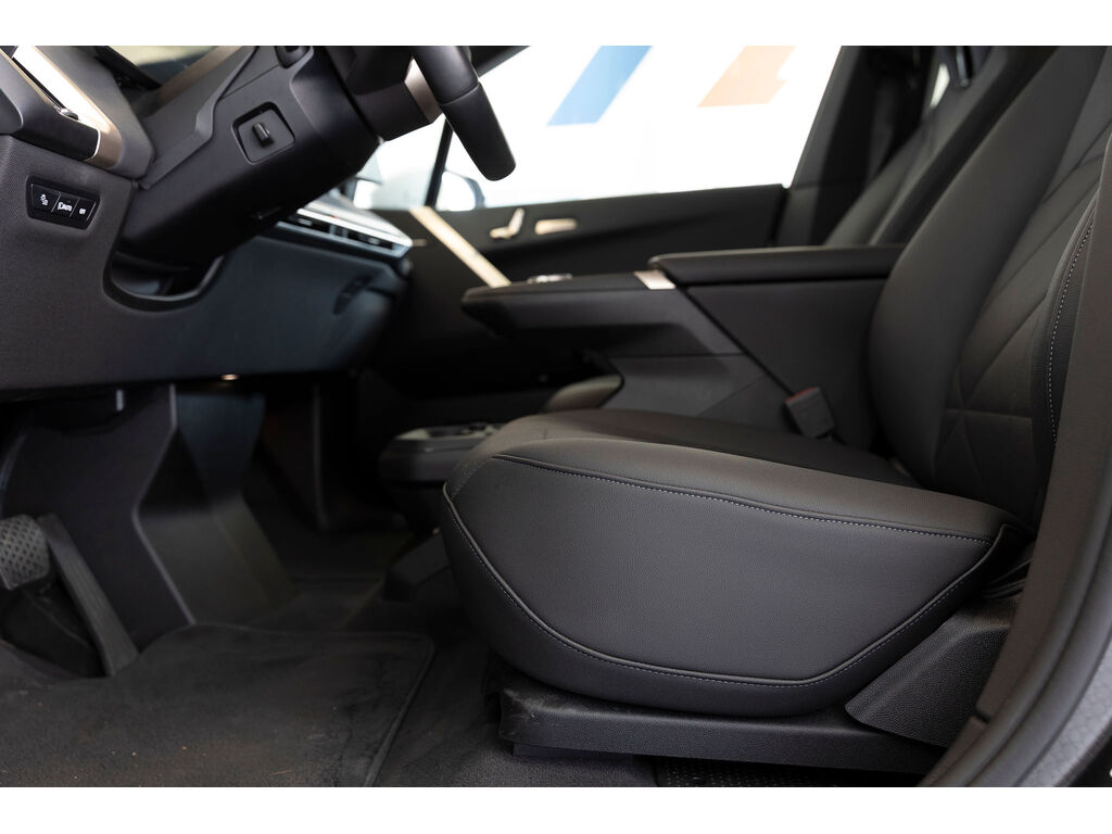 2025 BMW iX xDrive40, 温哥华, 全款车