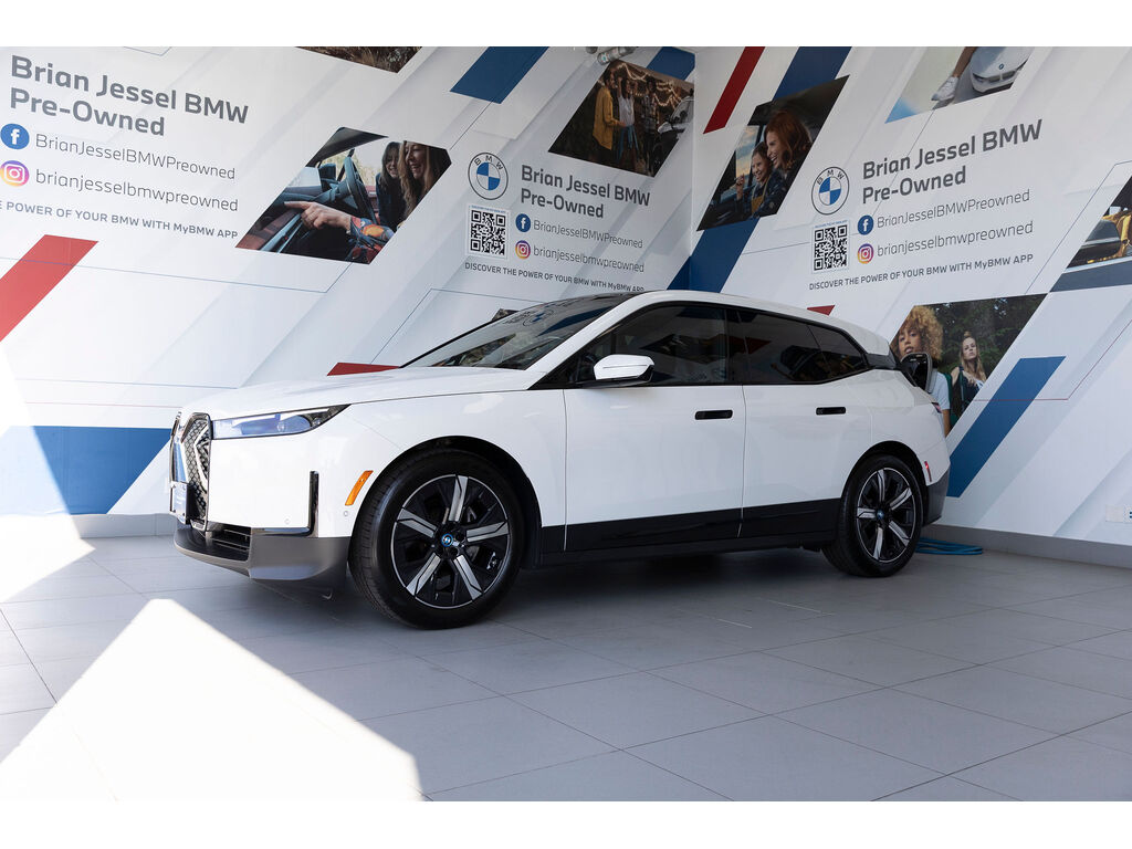 2025 BMW iX xDrive40, 温哥华, 全款车