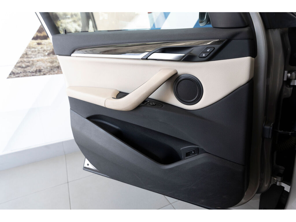 2021 BMW X1 xDrive28i, Vancouver, Cash