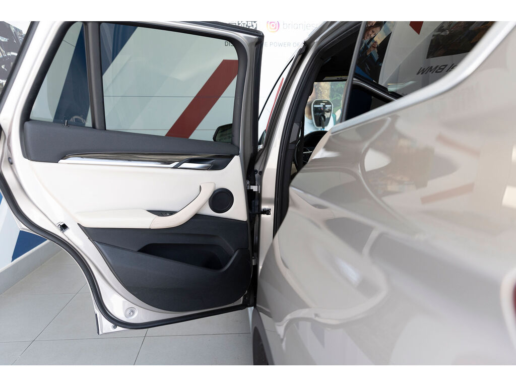 2021 BMW X1 xDrive28i, Vancouver, Cash