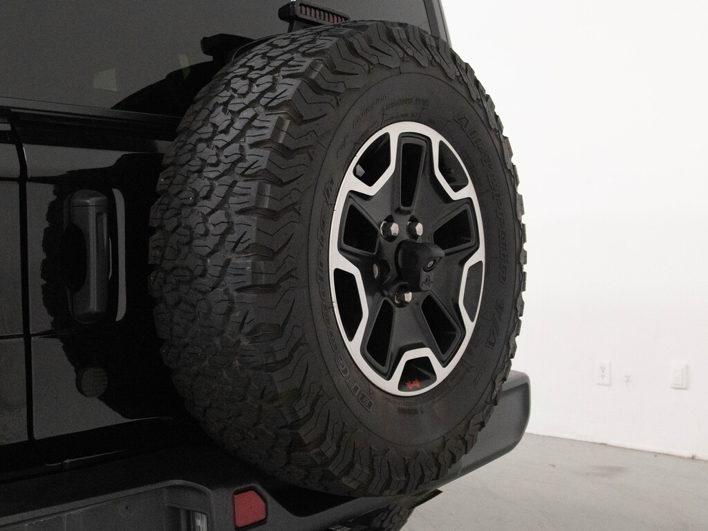 2018 Jeep Wrangler Unlimited Sahara, Toronto, Cash