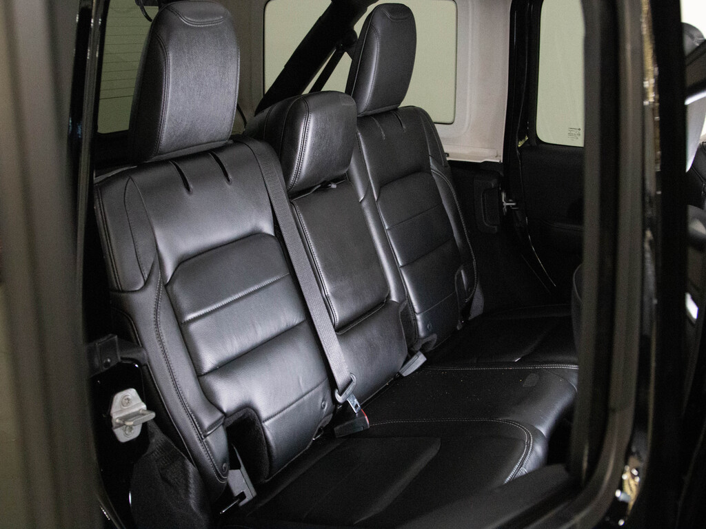 2018 Jeep Wrangler Unlimited Sahara, Toronto, Cash
