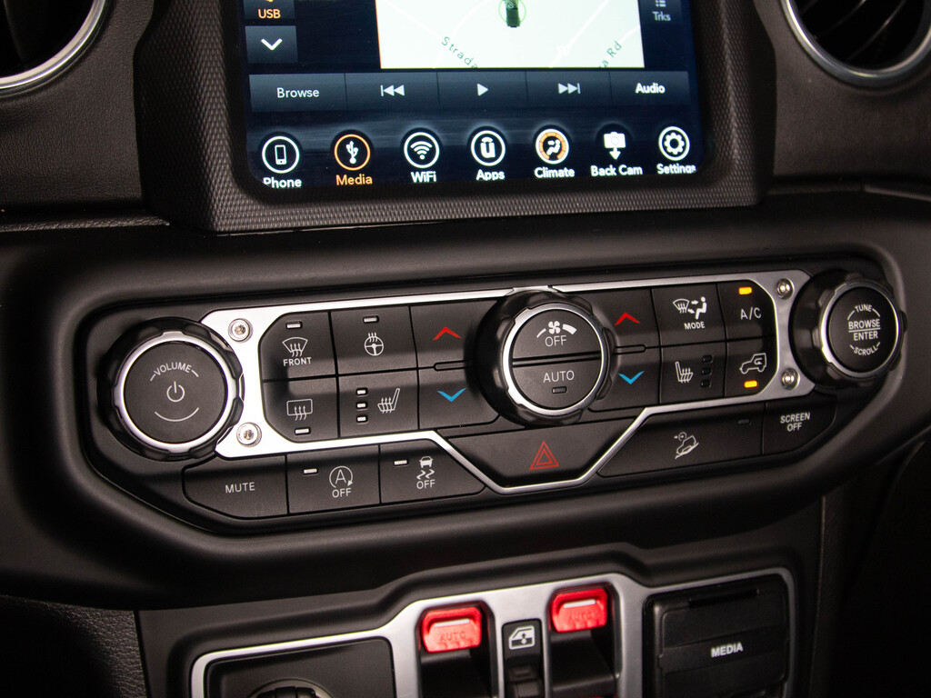 2018 Jeep Wrangler Unlimited Sahara, Toronto, Cash