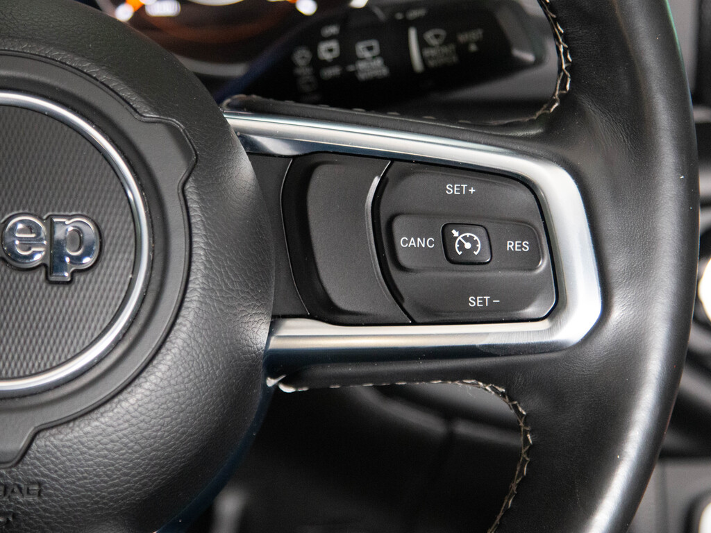 2018 Jeep Wrangler Unlimited Sahara, Toronto, Cash