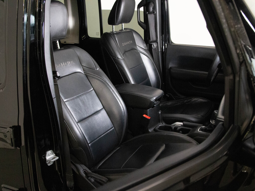 2018 Jeep Wrangler Unlimited Sahara, Toronto, Cash