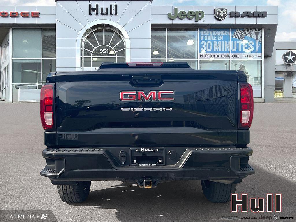 2023 GMC Sierra 1500 4WD Crew Cab 147  Pro v8, 多伦多, 全款车