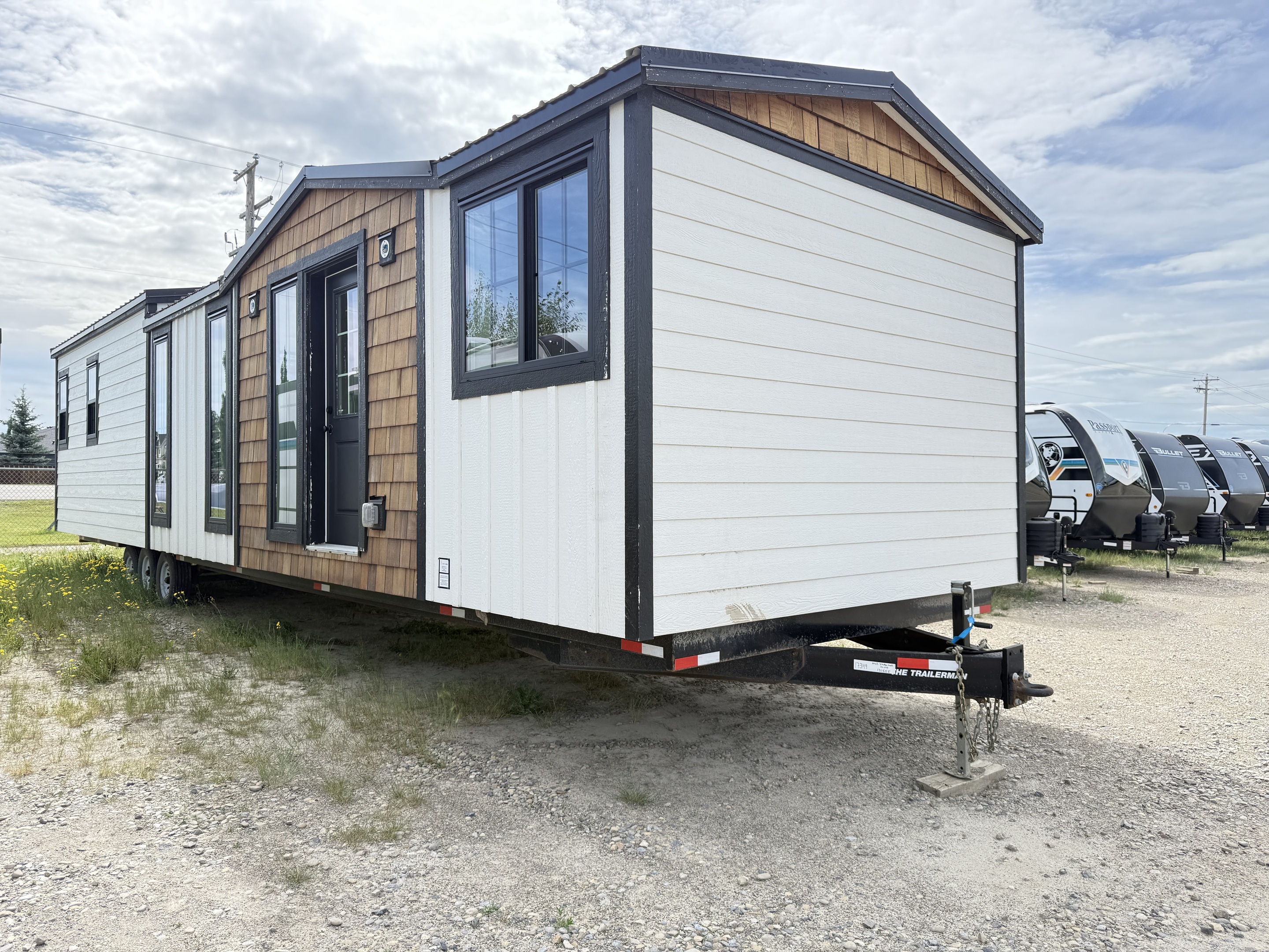 2023 Simply Living STATTONROCK 10X44