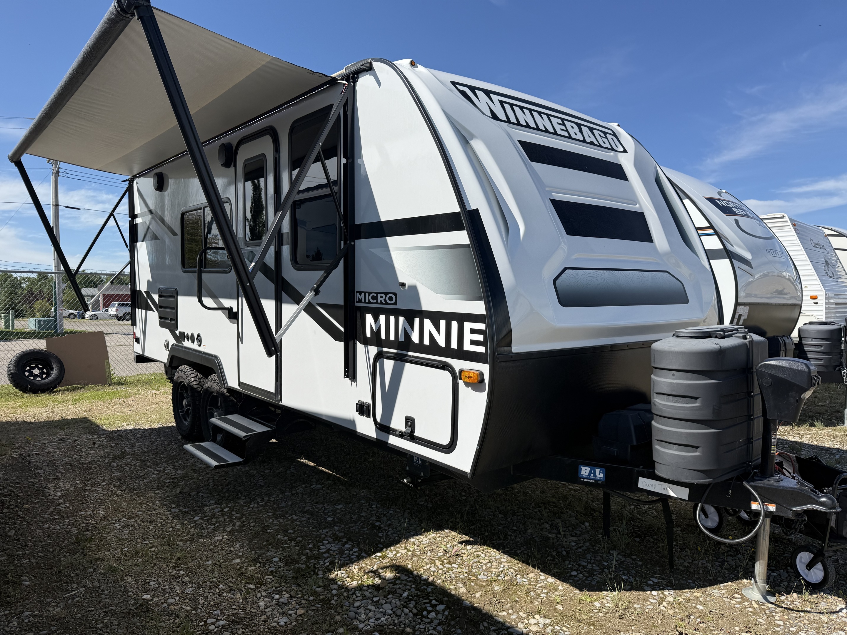 2024 Winnebago MICRO MINNIE 2108 DS