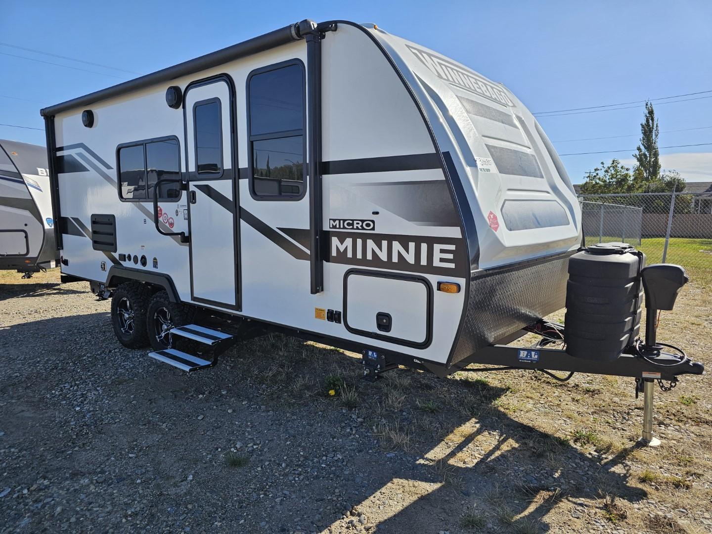 2025 Winnebago Micro Minnie 2108 FBS