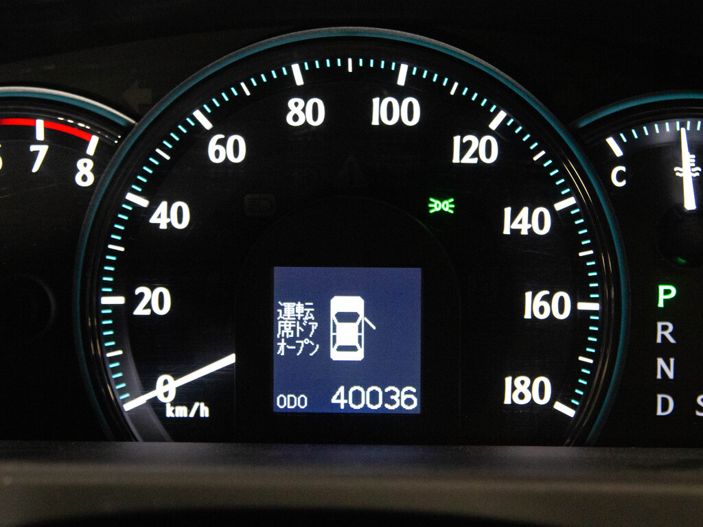 2010 Toyota Crown LEFT HAND DRIVE   REAR CAM   BLID SPOT CAM, 多伦多, 全款车