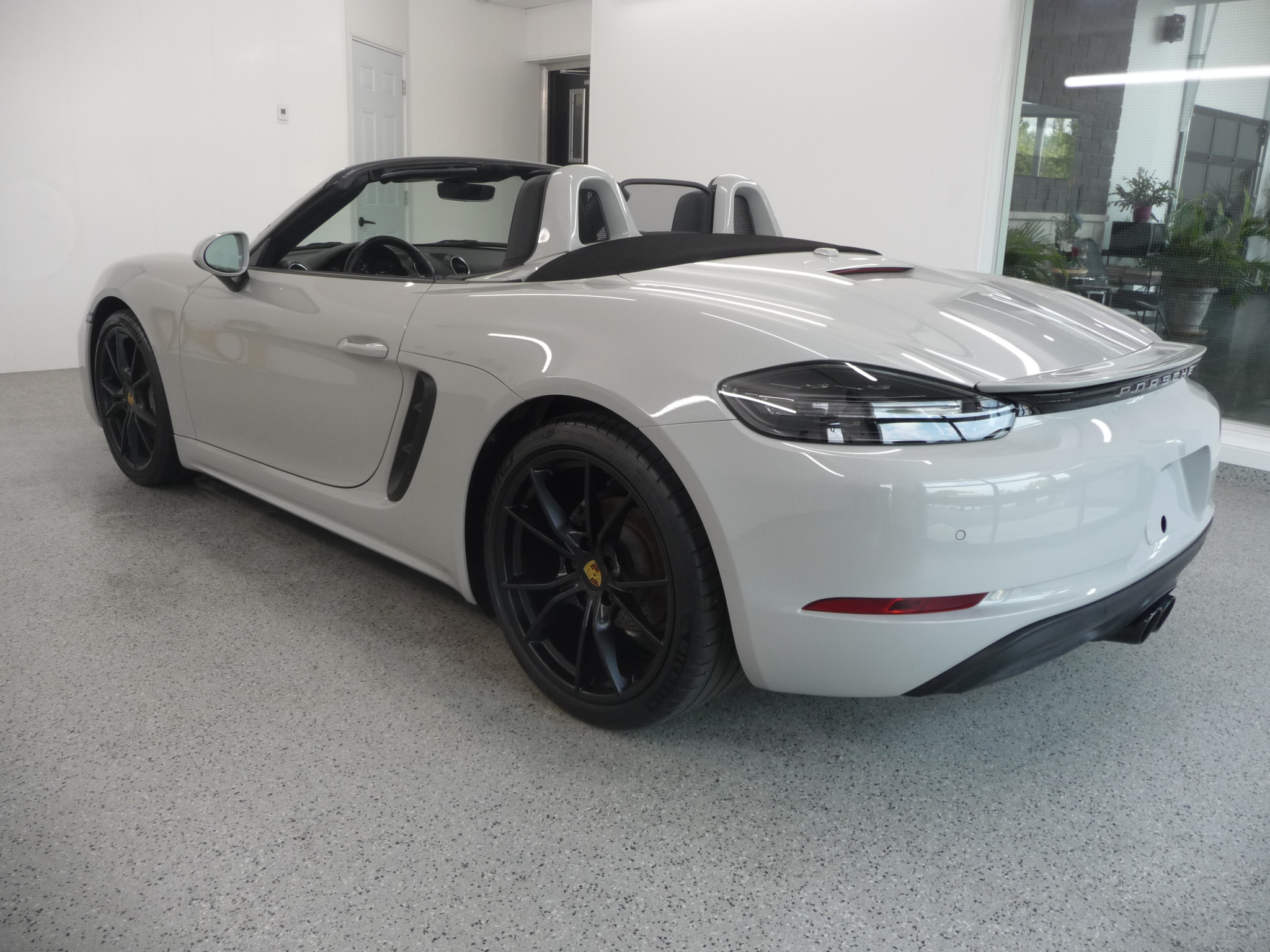 2021 Porsche 718 Boxster