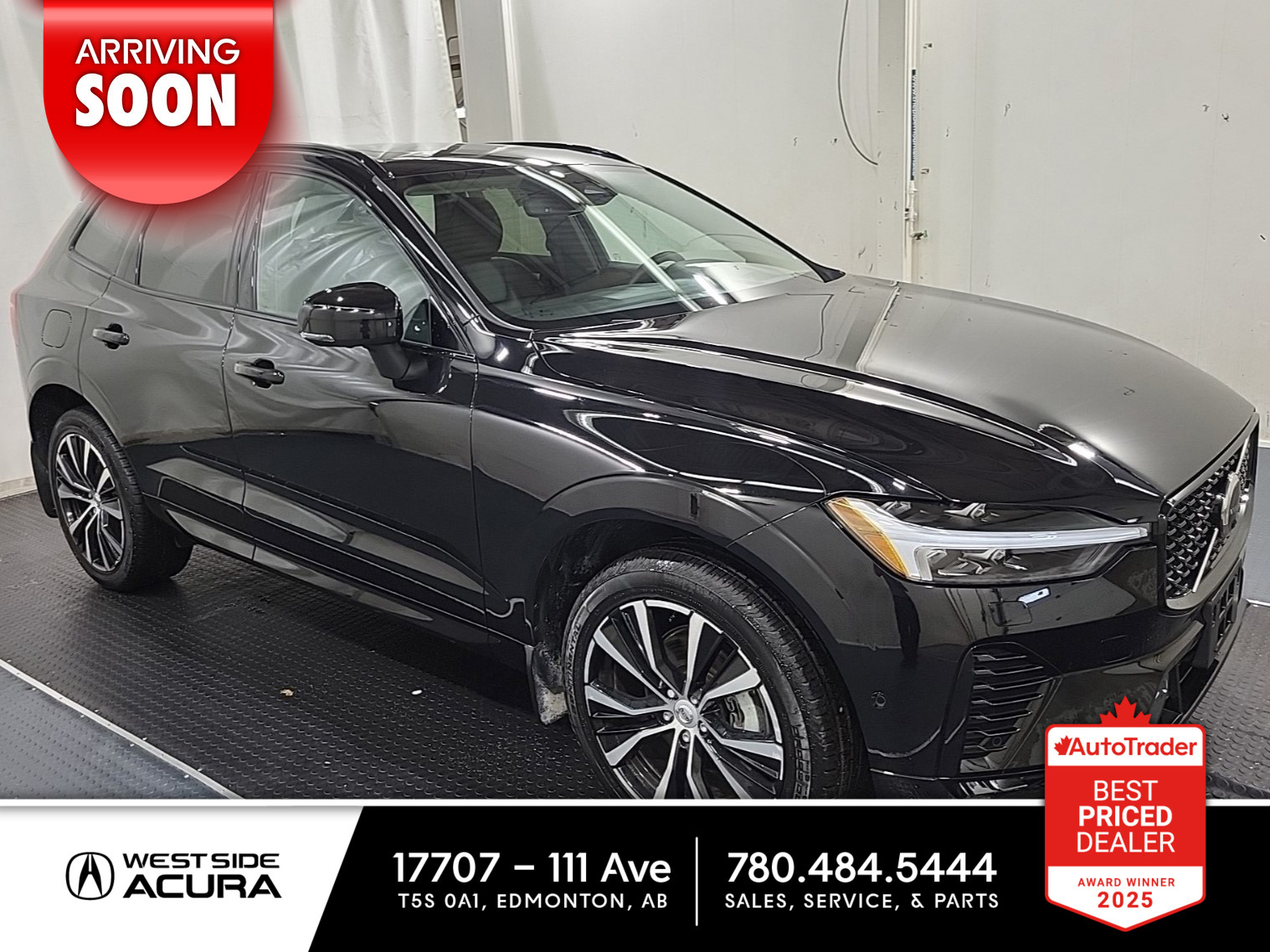 2024 Volvo XC60 B5 AWD Ultimate Dark Theme (INCOMING UNIT)