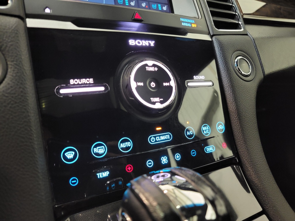 Ford Taurus 2019