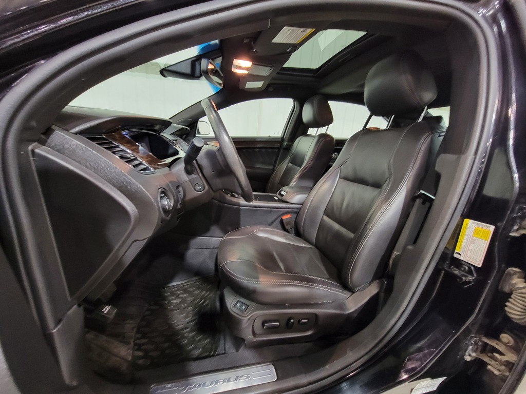 Ford Taurus 2019