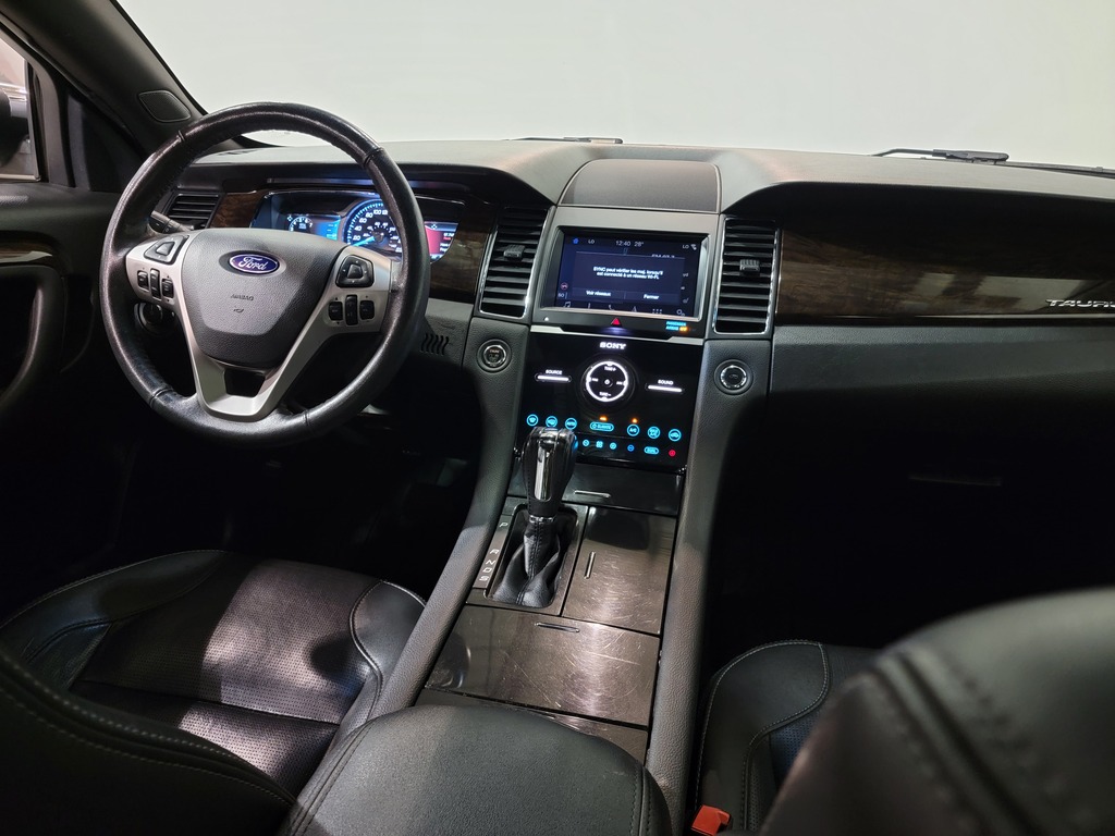 Ford Taurus 2019