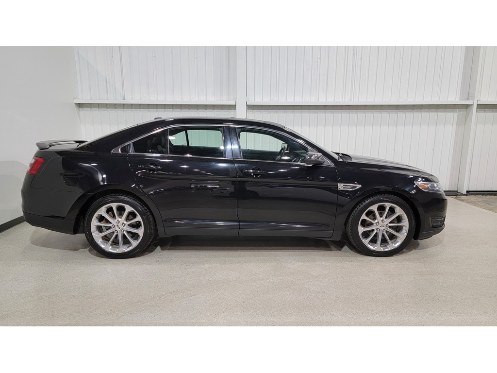 Ford Taurus 2019
