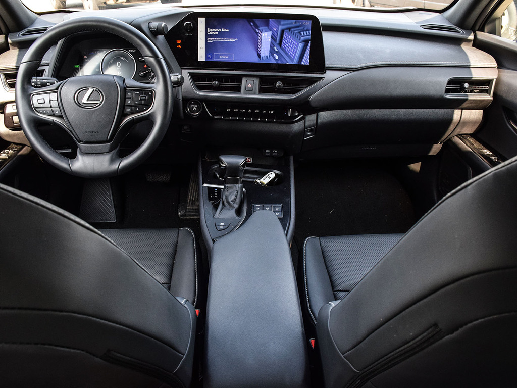2024 Lexus UX 250h UX 250h, Toronto, Cash