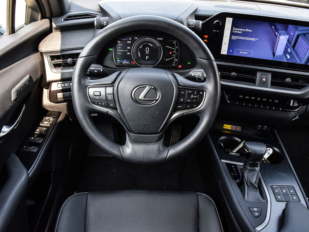 2024 Lexus UX 250h UX 250h, Toronto, Cash