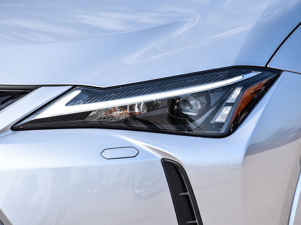 2024 Lexus UX 250h UX 250h, Toronto, Cash