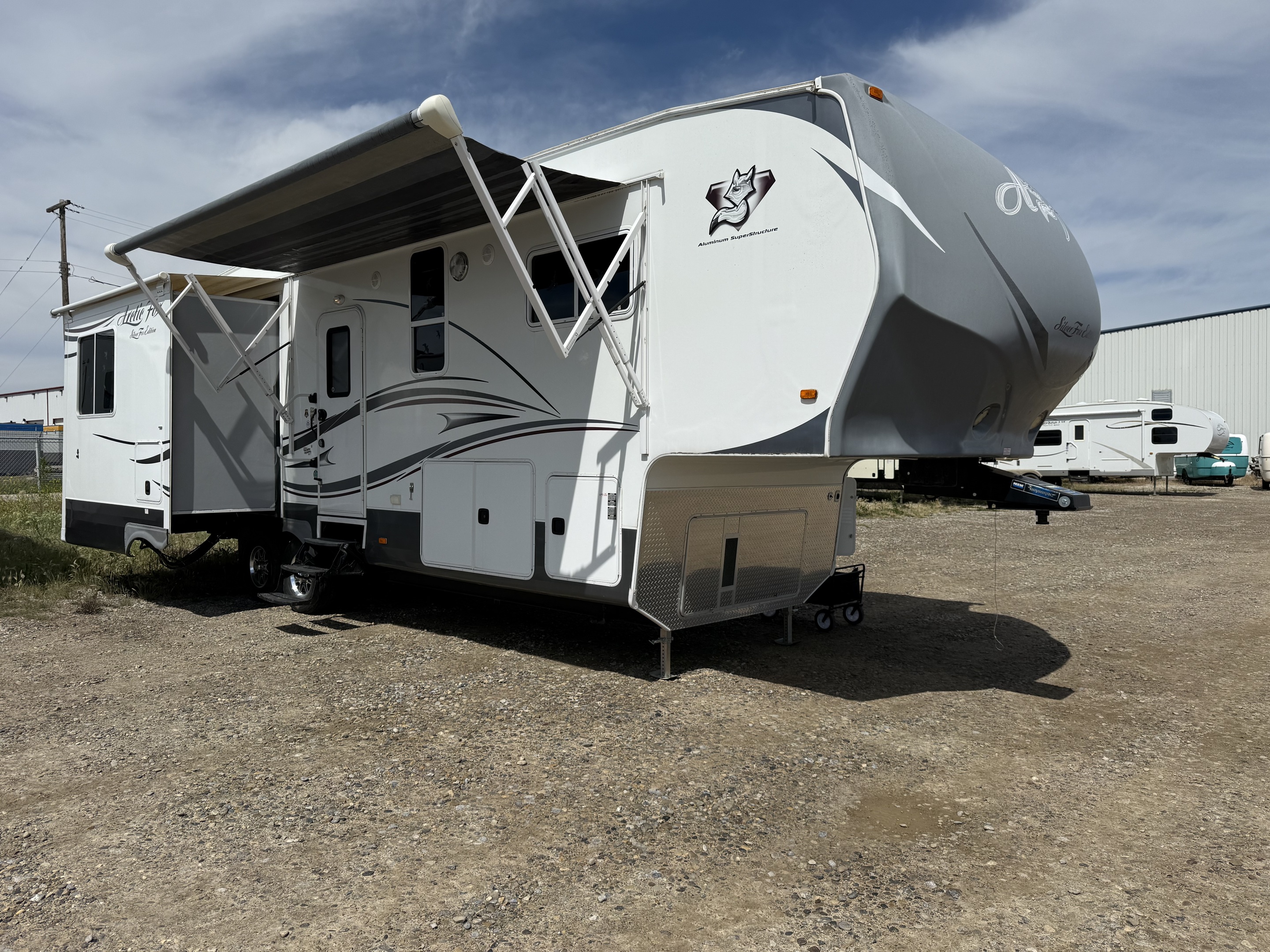 2013 Northwood Arctic Fox 32.5M