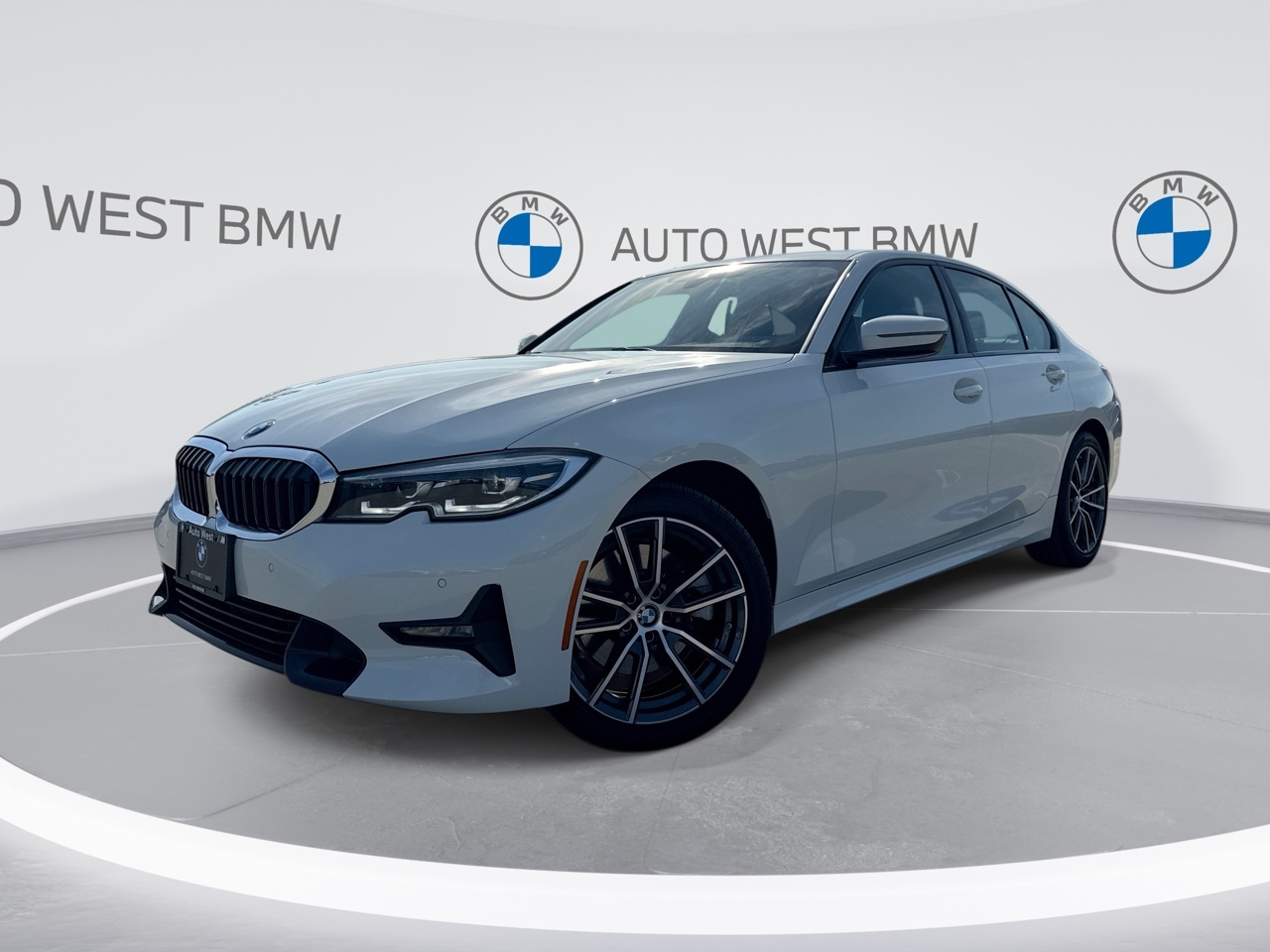 2022 BMW 3 Series 330i xDrive | LowKM CleanCarfax | PremiumPkg