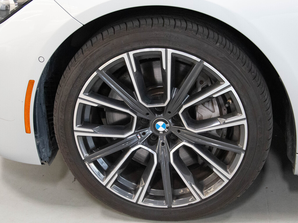 2020 BMW 750i xDrive, 多伦多, 全款车