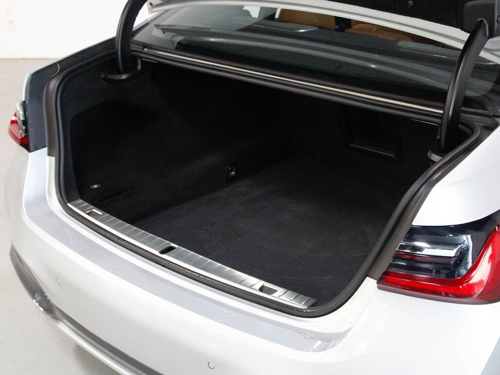 2020 BMW 750i xDrive, 多伦多, 全款车