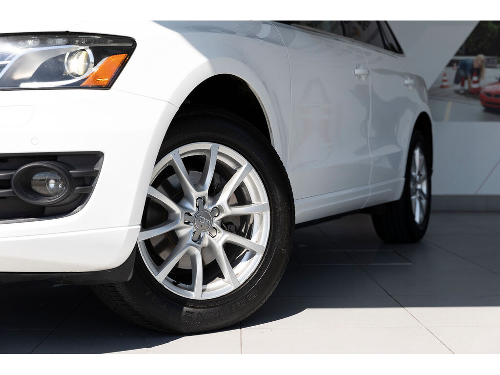 2011 Audi Q5 2.0T Premium Plus, Vancouver, Cash