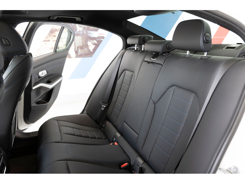 2021 BMW 330i xDrive, Vancouver, Cash