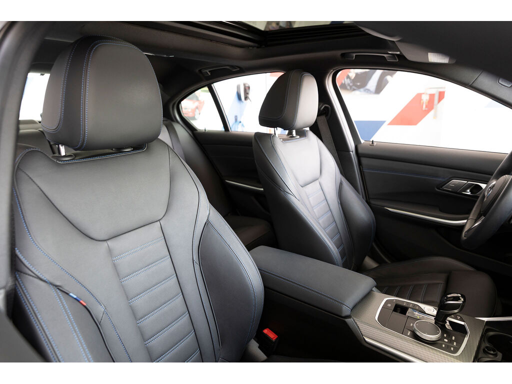 2021 BMW 330i xDrive, Vancouver, Cash