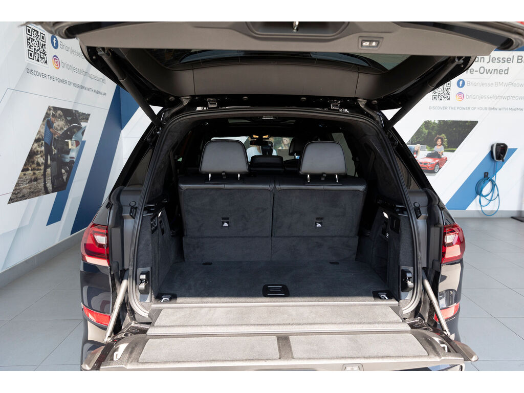 2019 BMW X7 xDrive40i, Vancouver, Cash