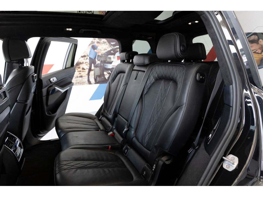 2019 BMW X7 xDrive40i, Vancouver, Cash