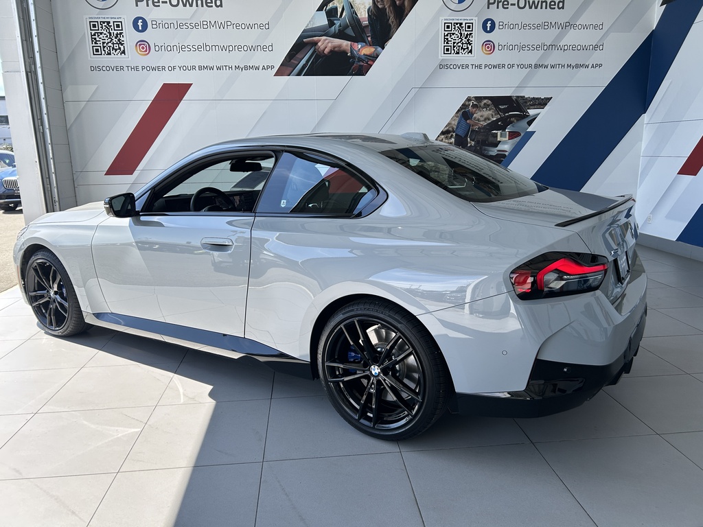 2024 BMW 230i xDrive, 温哥华, 全款车