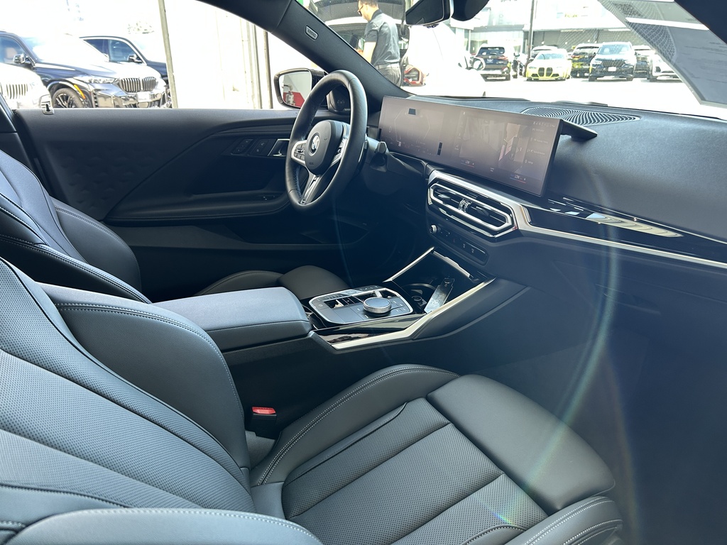 2024 BMW 230i xDrive, 温哥华, 全款车