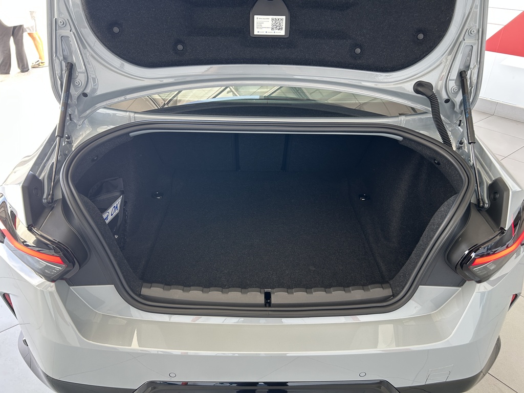 2024 BMW 230i xDrive, 温哥华, 全款车