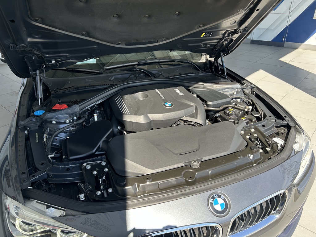 2018 BMW 330i xDrive, 温哥华, 全款车